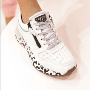 SNKR Project women's Rodeo 2.5 Size 6